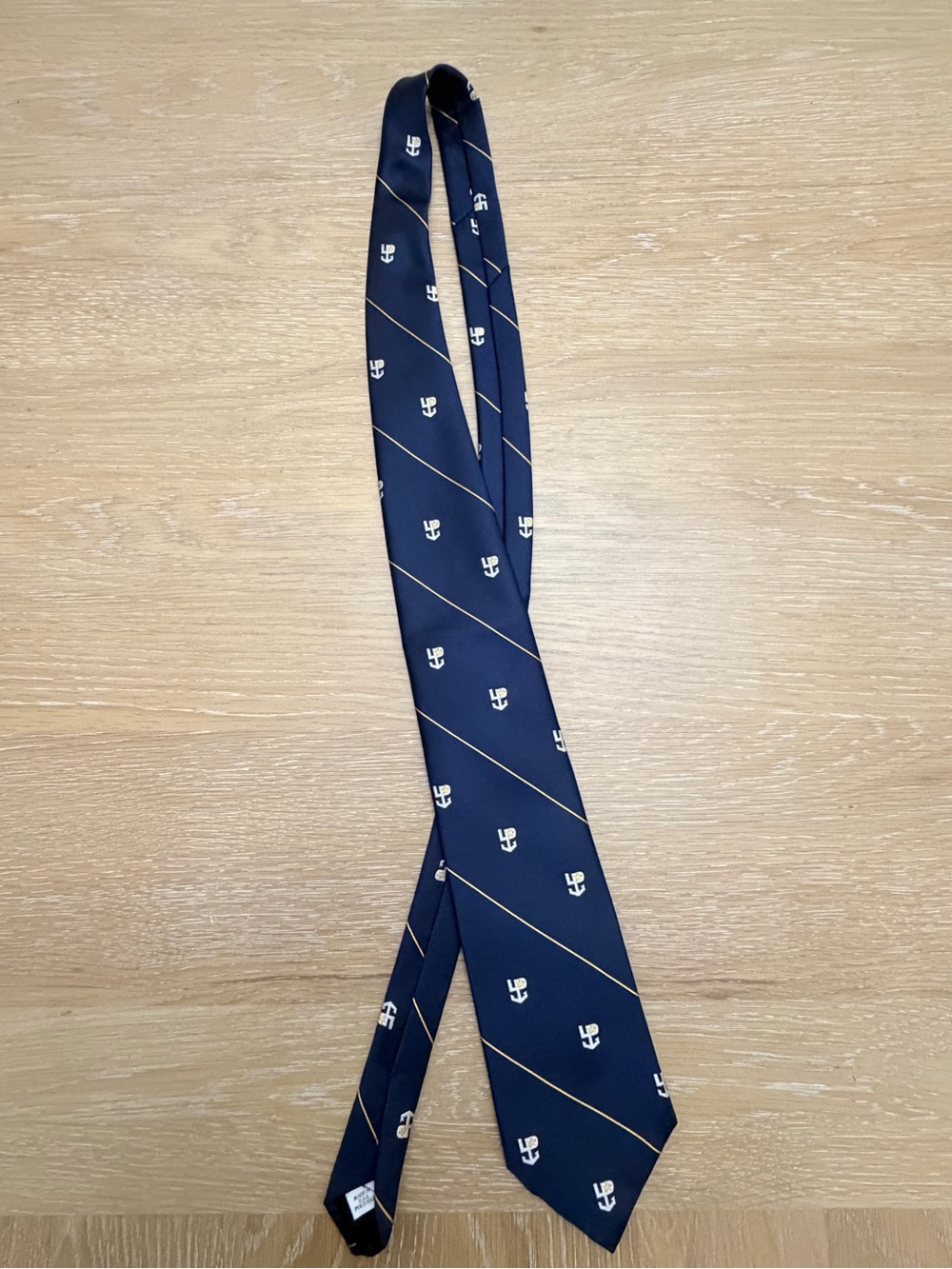 Vintage Classic Navy Crest Stripe Tie with Gold Accents - Picture 2 of 6